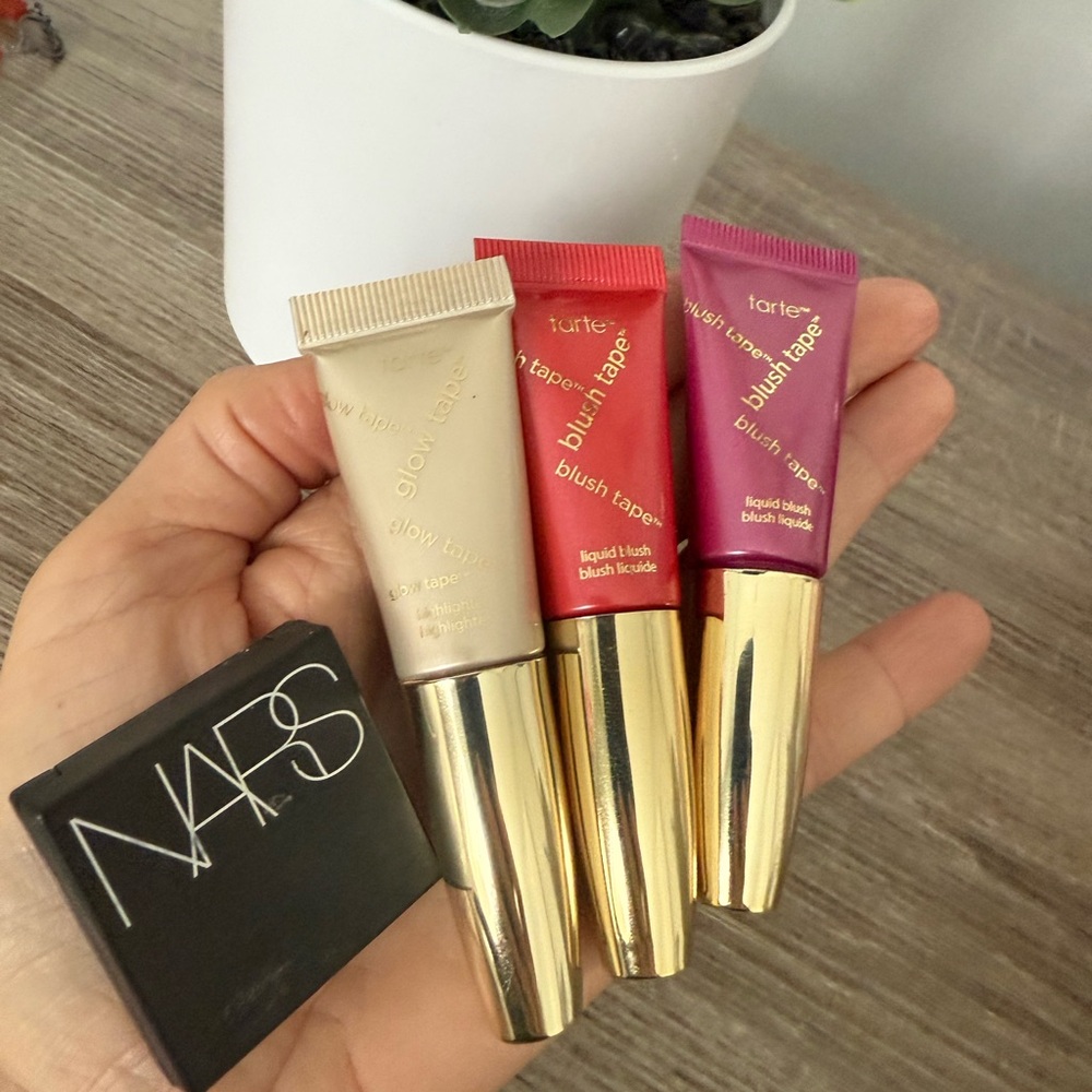 Makeup bundle TARTE blush tape glow red pink pearl NARS Behave Powder Liquid